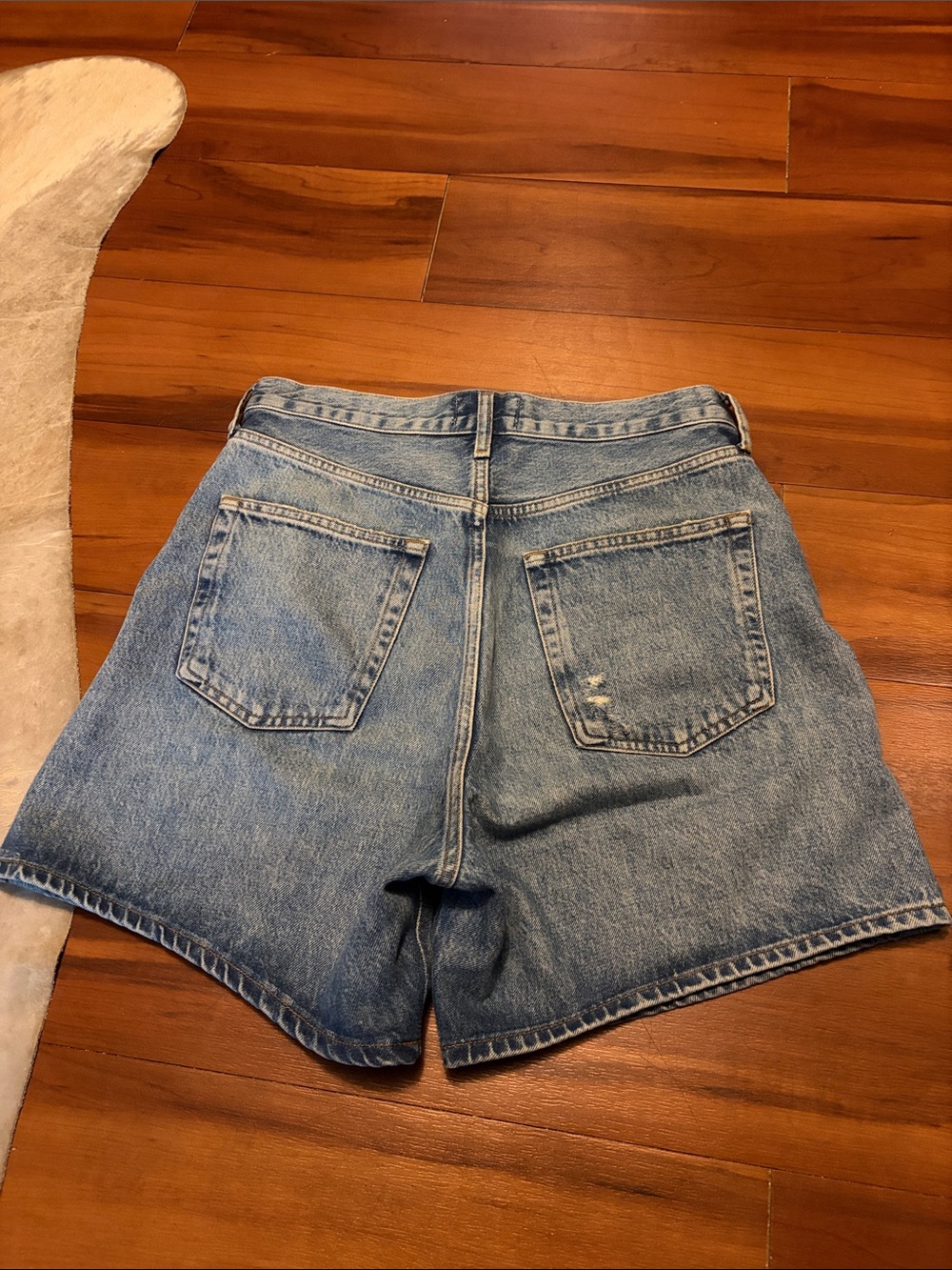 Agolde Light Blue High-Rise Jean Shorts - Picture 4 of 5